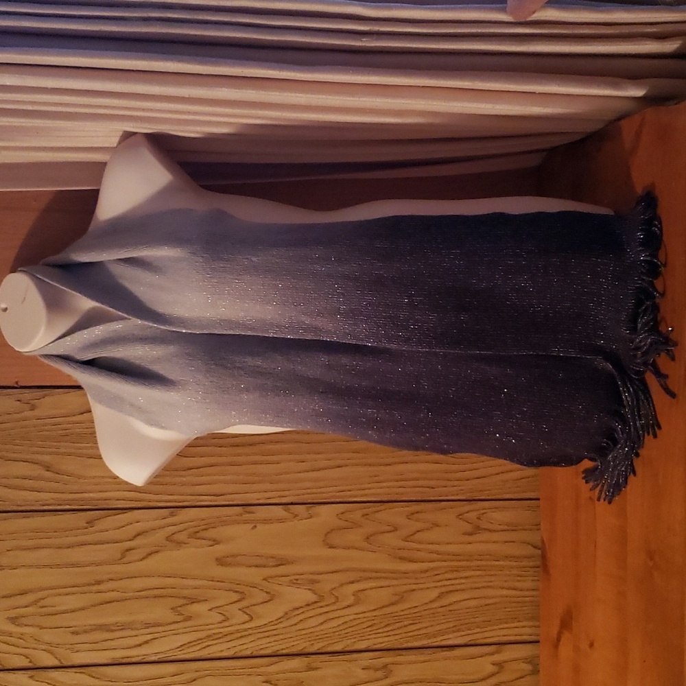 Super soft long gradient scarf by Cejon